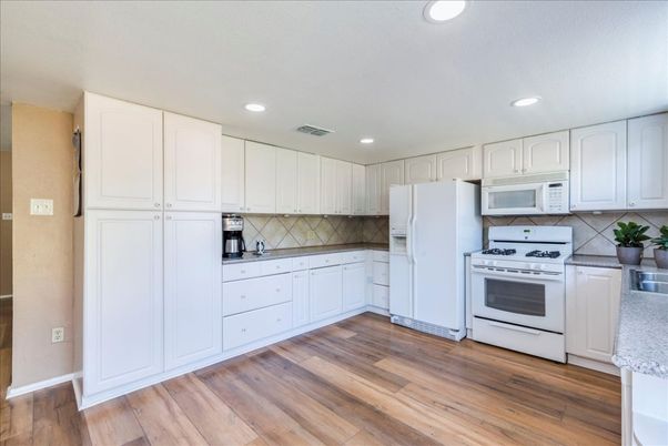 Interior, Kitchen, Recessed Lighting, Wood Texture Flooring