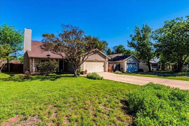 Backyard, Detached Garage, Exterior