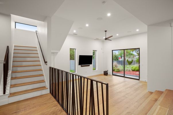 Interior, Recessed Lighting, Wood Texture Flooring