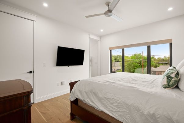 Bedroom, Interior, Recessed Lighting, Wood Texture Flooring