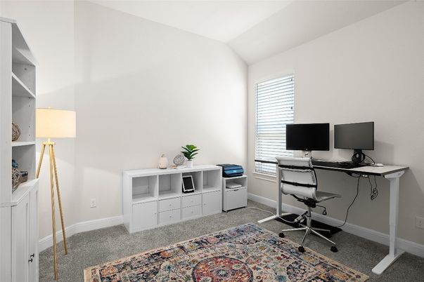 Home Office, Interior
