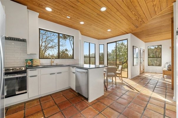 Dining room, Interior, Kitchen, Recessed Lighting, Stainless Steel Appliances, Wooden Ceilings