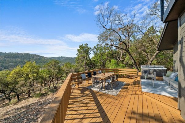 Exterior, Hot Tub
