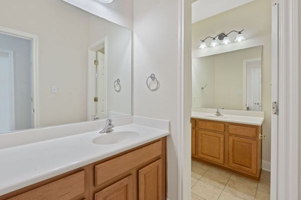 Bathroom, Dual Sink Vanities, Interior