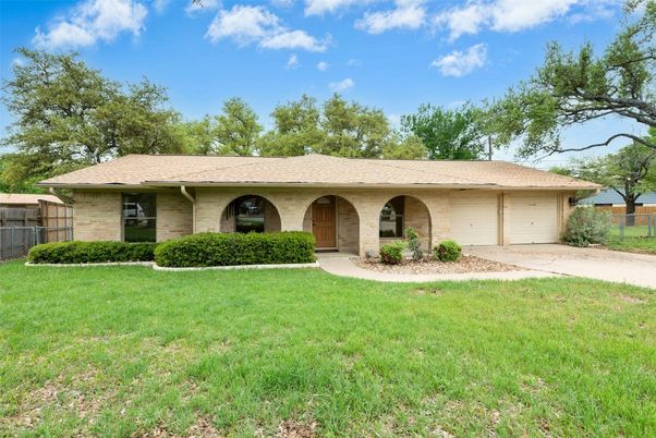 Attached, Backyard, Exterior, Facade, Brick Facade, Ranch