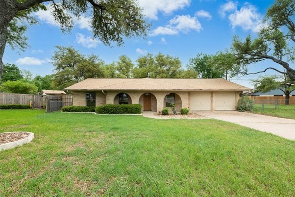 Attached, Backyard, Exterior, Facade, Ranch
