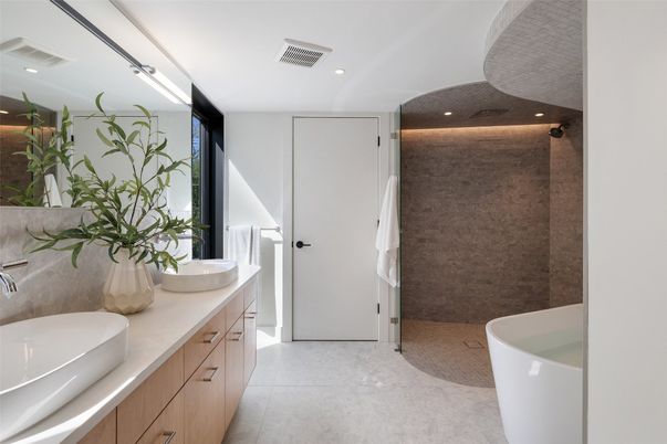 Bathroom, Dual Sink Vanities, Free Standing Baths, Interior, Recessed Lighting
