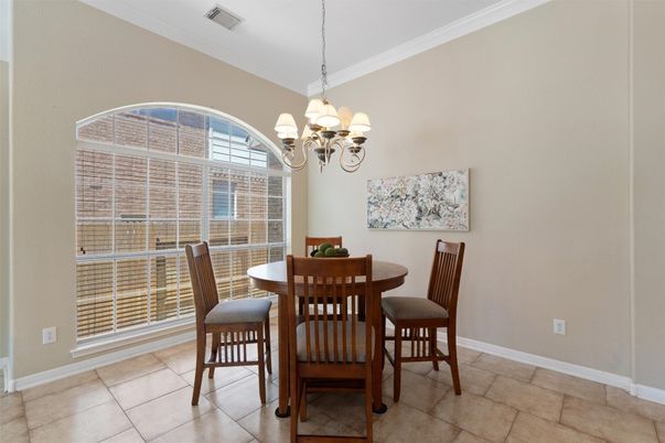 Chandelier, Dining room, Interior