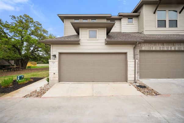 Attached, Exterior, Facade, Modern