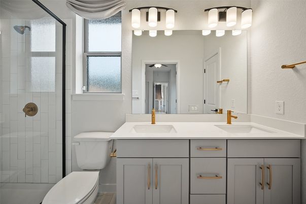 Bathroom, Dual Sink Vanities, Interior