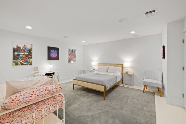 Bedroom, Interior, Recessed Lighting