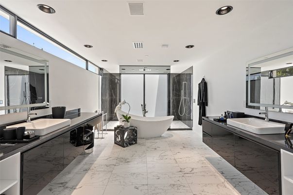 Bathroom, Dual Sink Vanities, Free Standing Baths, Interior, Marble, Recessed Lighting