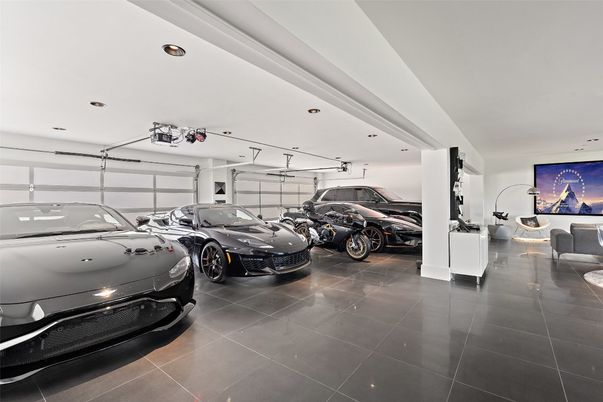 Garage, Interior, Recessed Lighting