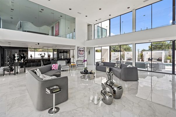 Dining room, Interior, Living room, Marble, Recessed Lighting