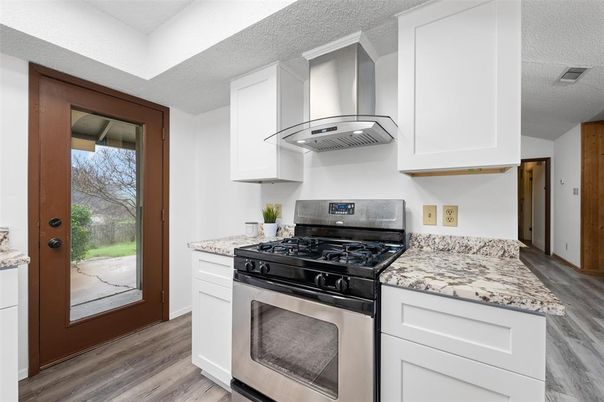 Interior, Kitchen, Stainless Steel Appliances, Wood Texture Flooring