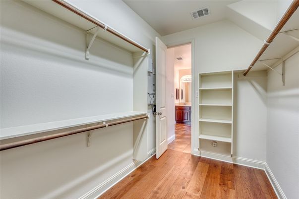 Interior, Walk-in Closets, Wood Texture Flooring