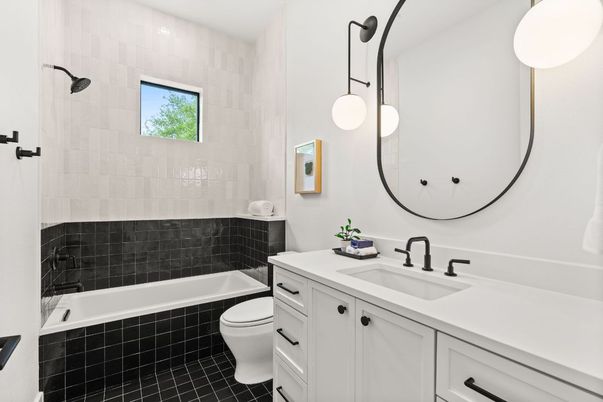 Bathroom, Interior, Pendant Lights