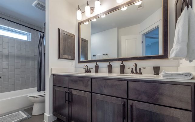 Bathroom, Dual Sink Vanities, Interior
