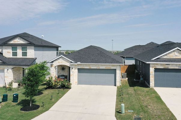 Attached, Exterior, Facade, Ranch