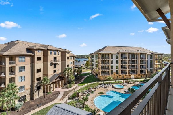 Exterior, Pool, Other