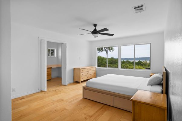 Bedroom, Interior, Water, Wood Texture Flooring