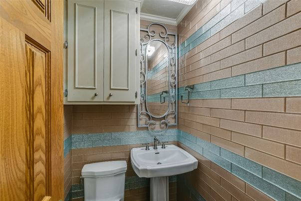 Bathroom, Interior