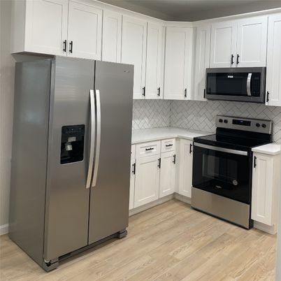 Interior, Kitchen, Stainless Steel Appliances, Wood Texture Flooring
