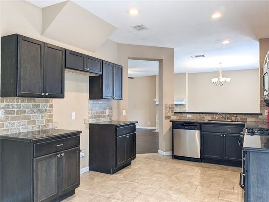 Chandelier, Interior, Kitchen, Recessed Lighting, Stainless Steel Appliances