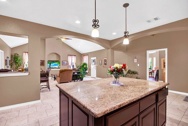Dining room, Interior, Pendant Lights, Recessed Lighting