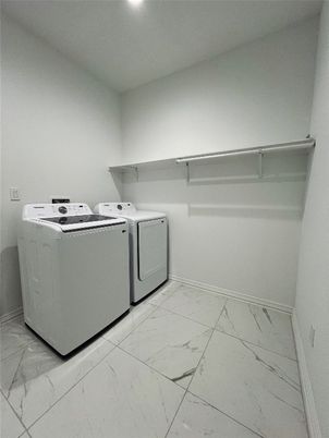 Interior, Marble, Recessed Lighting, Washer