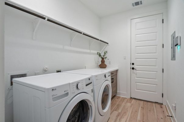 Interior, Washer, Wood Texture Flooring