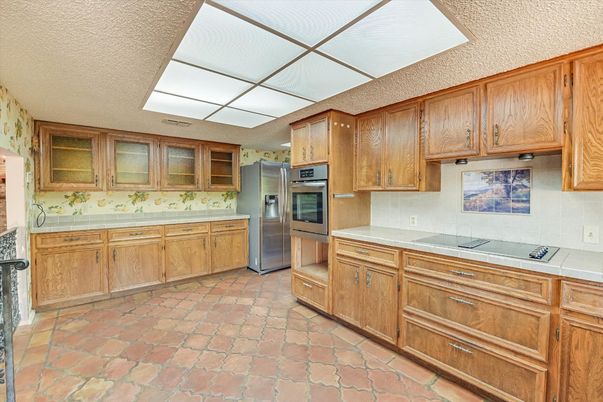 Interior, Kitchen, Tile Countertops