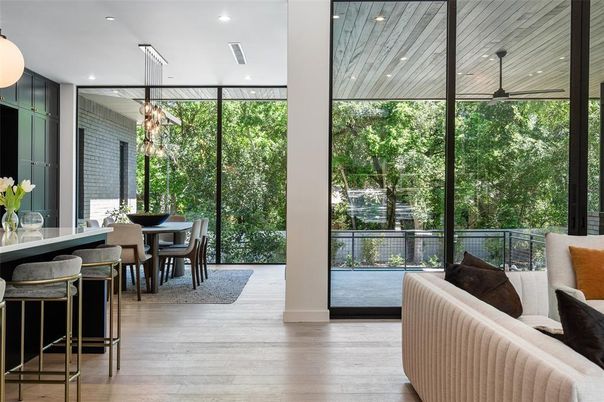Dining room, Interior, Living room, Pendant Lights, Recessed Lighting, Wood Texture Flooring