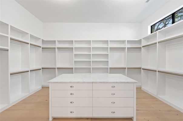 Interior, Walk-in Closets, Wood Texture Flooring