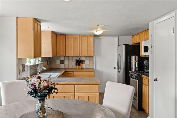 Interior, Kitchen, Tile Countertops