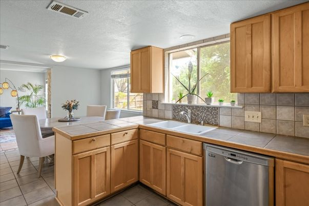 Dining room, Interior, Kitchen, Tile Countertops