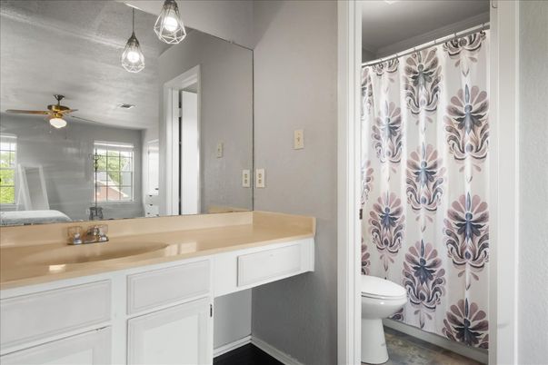 Bathroom, Interior, Pendant Lights