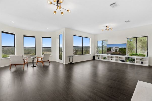 Empty room, Interior, Recessed Lighting, Wood Texture Flooring