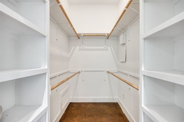 Interior, Walk-in Closets, Wood Texture Flooring