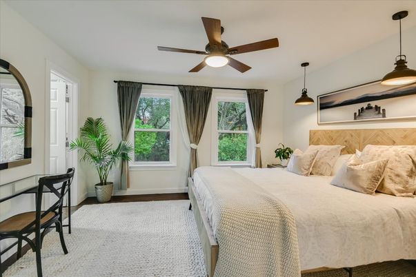 Bedroom, Interior, Pendant Lights