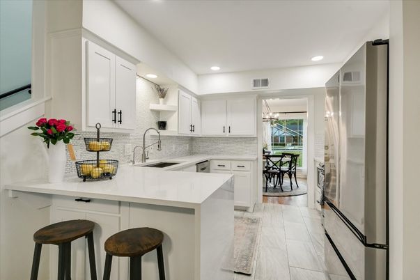 Dining room, Interior, Kitchen, Recessed Lighting, Wood Texture Flooring