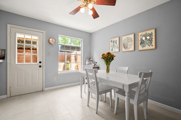 Dining room, Interior