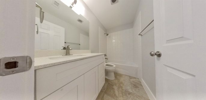 Bathroom, Dual Sink Vanities, Interior