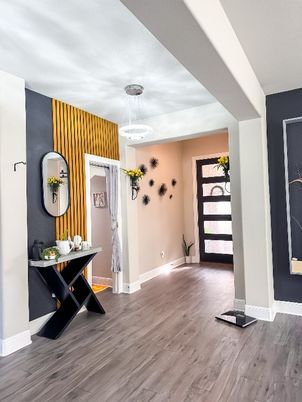 Interior, Pendant Lights, Wood Texture Flooring