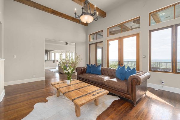 Interior, Living room, Pendant Lights, Wooden Beams, Wood Texture Flooring