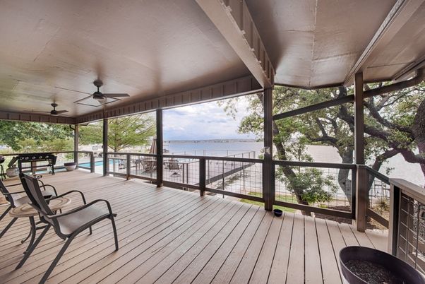 Interior, Sun Room, Water, Wood Texture Flooring
