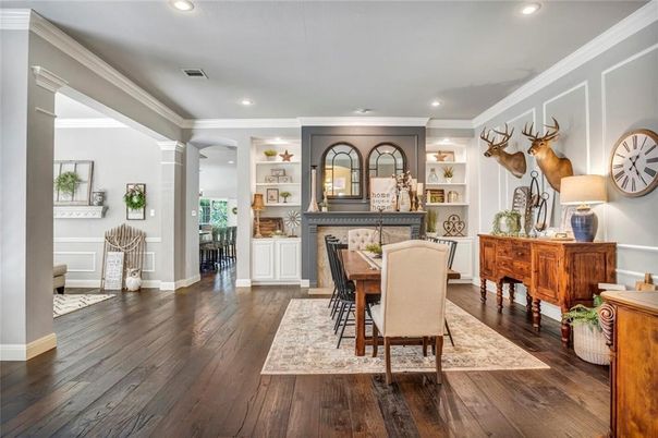 Dining room, Fireplace, Interior, Recessed Lighting, Wood Texture Flooring