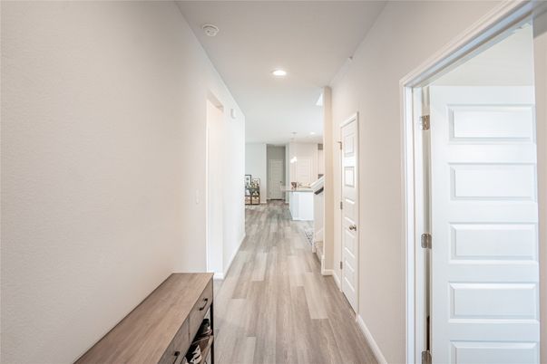 Interior, Pendant Lights, Recessed Lighting, Wood Texture Flooring