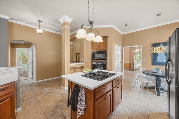 Dining room, Interior, Kitchen, Pendant Lights, Stainless Steel Appliances