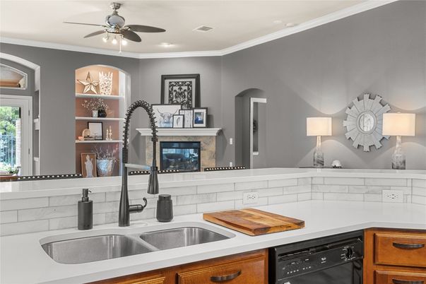 Fireplace, Interior, Kitchen, Recessed Lighting